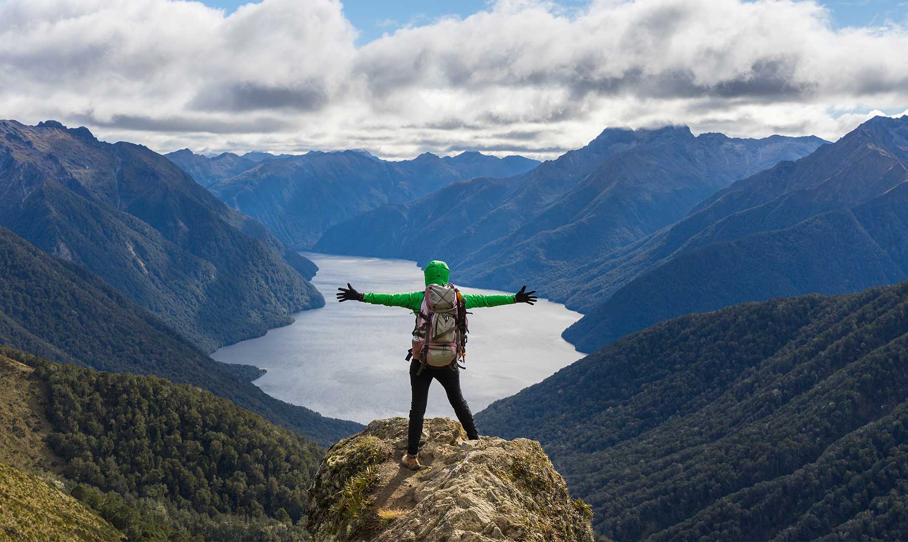 //www.som2travel.es/cdn/images/content/Nueva Zelanda/Que-ver-en-Nueva-Zelanda-10-Lugares-imprescindibles.jpg